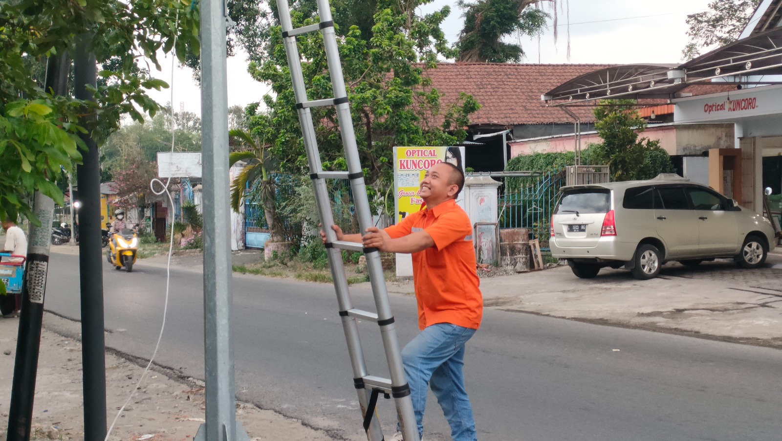 Teknisi CCTV